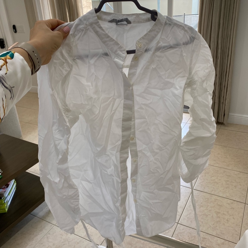 White blouse - Picture 2 of 2